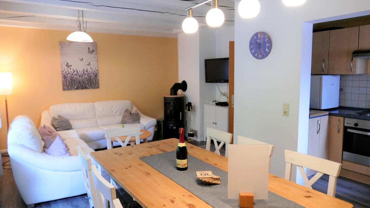 Helles Ferienhaus Im Landhausstil Fuer Bis Zu 10 Personen Frielendorf Екстер'єр фото