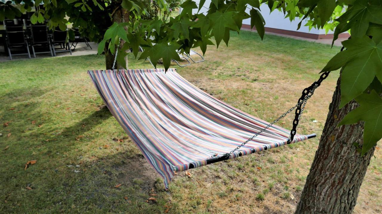 Helles Ferienhaus Im Landhausstil Fuer Bis Zu 10 Personen Frielendorf Екстер'єр фото